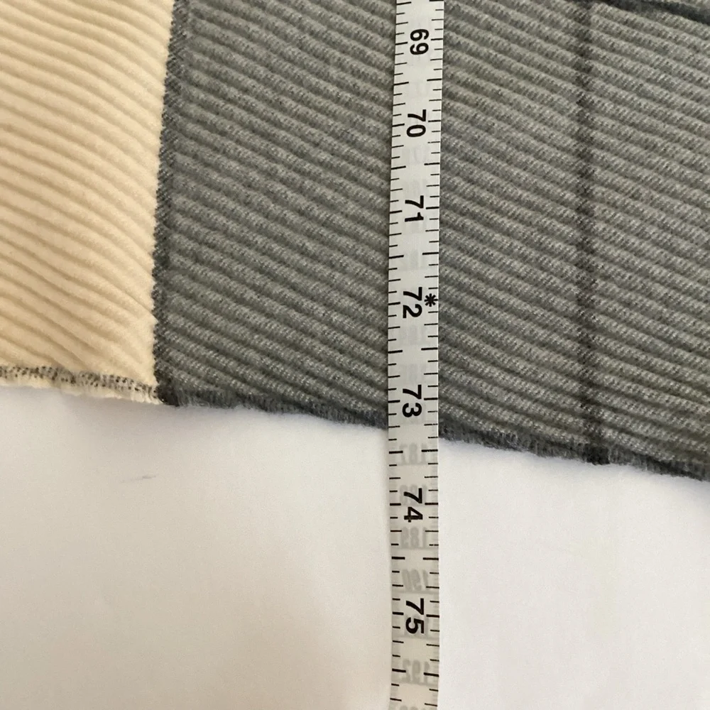 Brave + True Belfast Scarf Grey Cream Plaid Large NWT